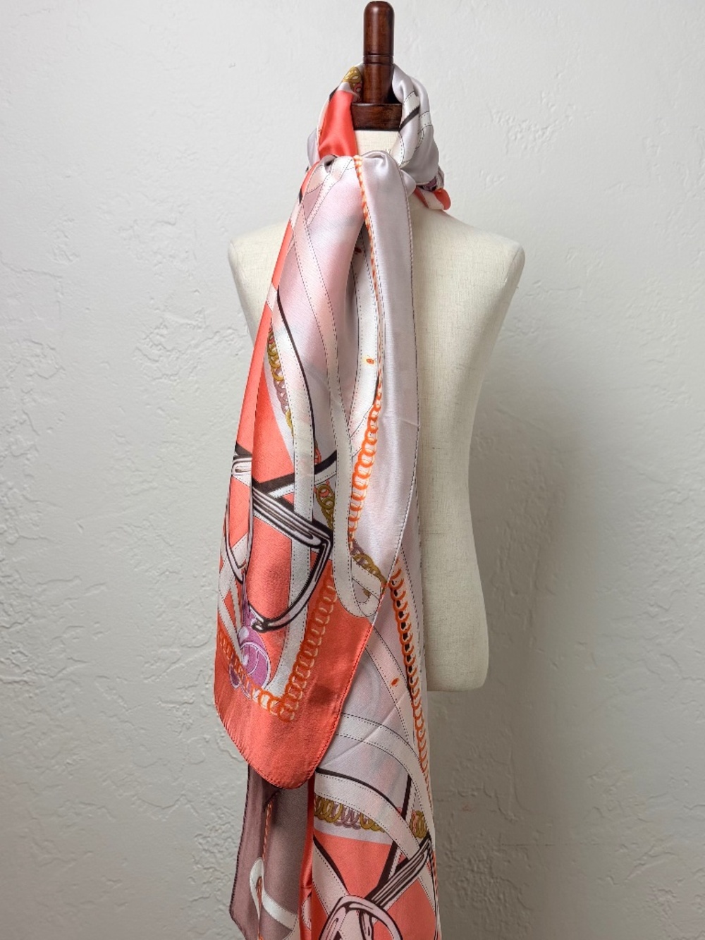 100% Silk Emilia Oblong Scarf Coral Peach Taupe Chain Print 70x35 Wrap Shawl